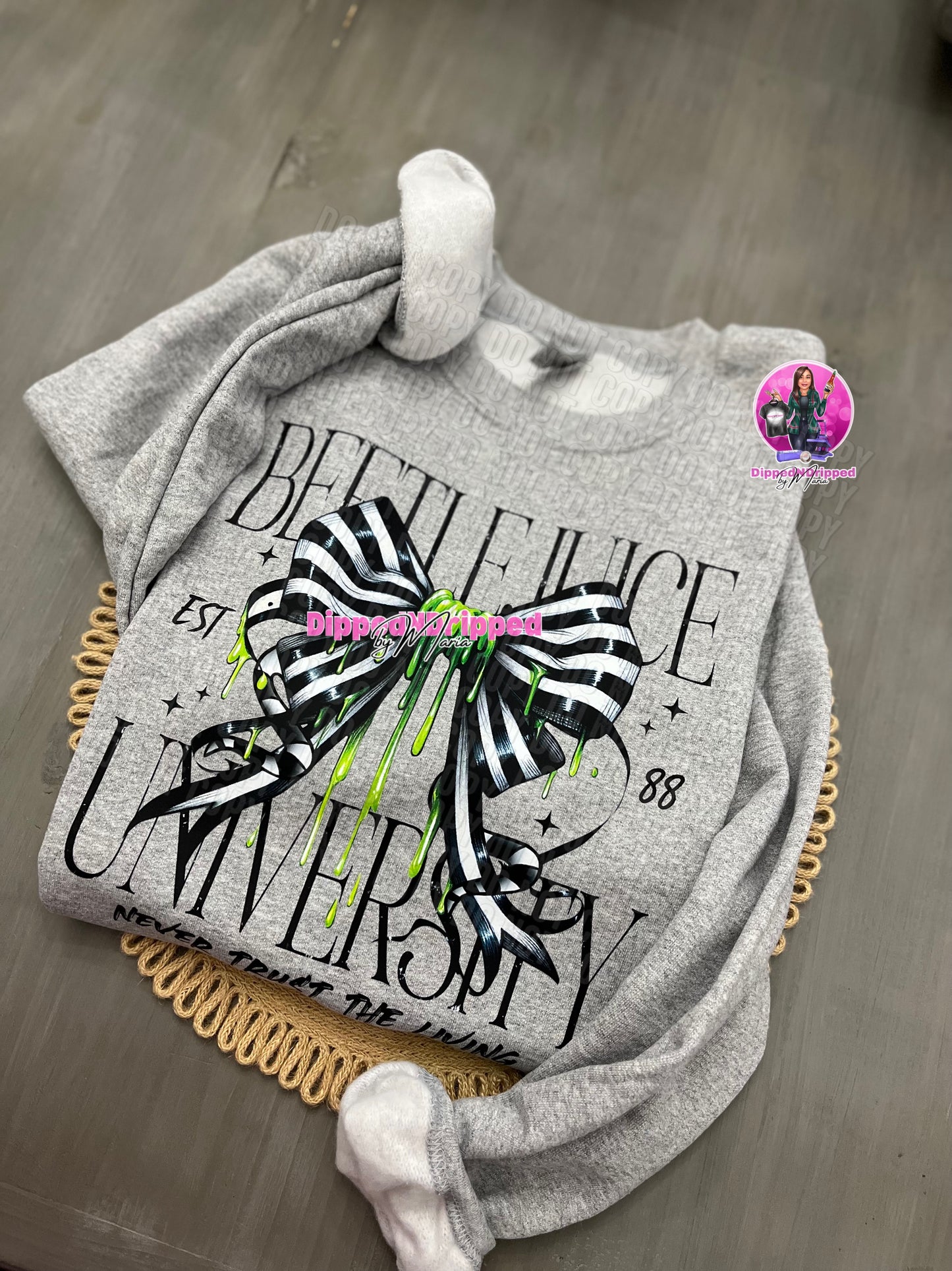 Beetle Bow sweatshirt