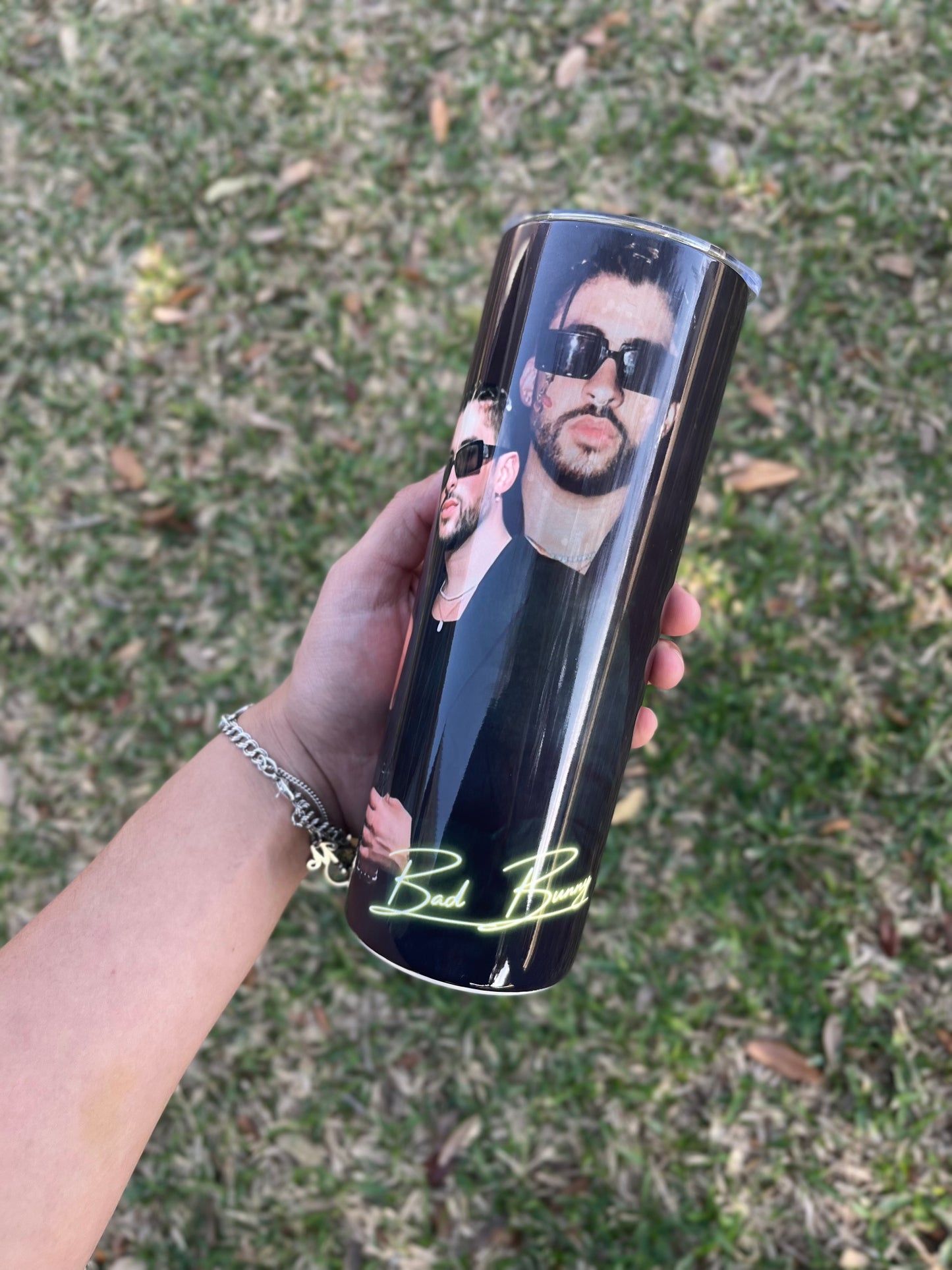 Karol G & Bad bunny tumbler